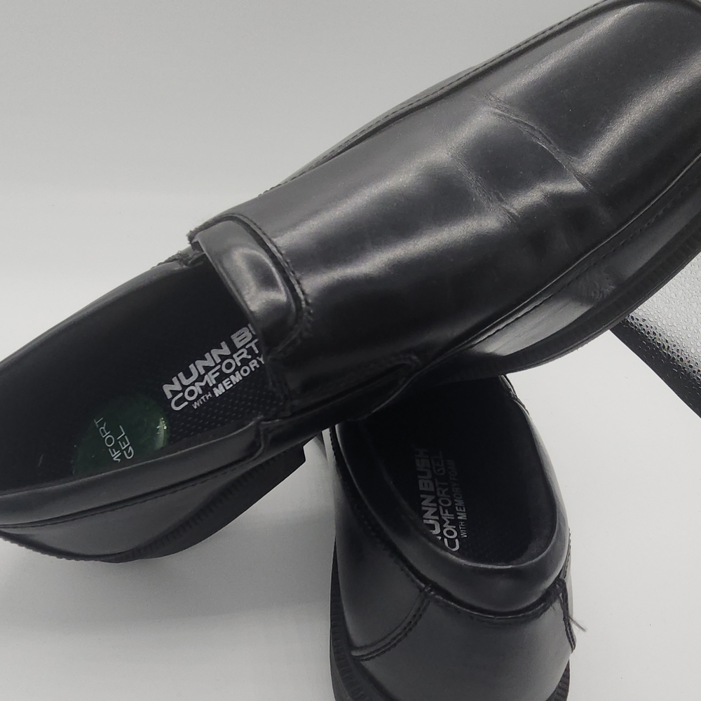 Nunn Bush Men's Sleek Black Slip-On Loafers
